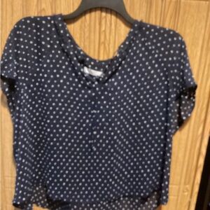Liz Claiborne Blue Flutter Sleeve Crop Blouse